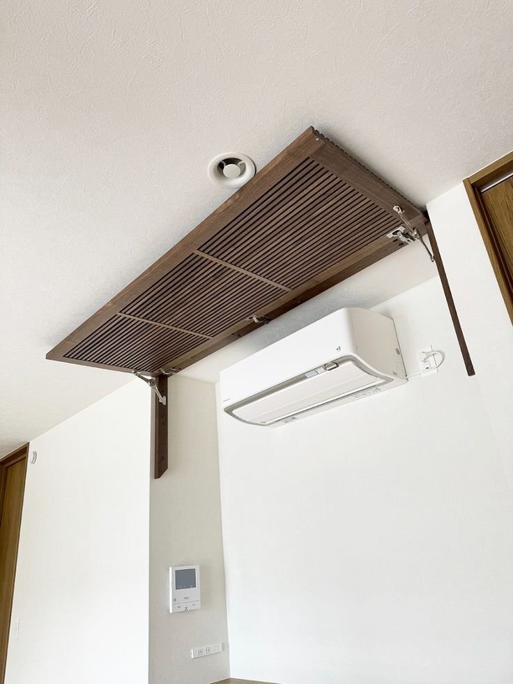 Монтаж с прокладкой трассы в штробе